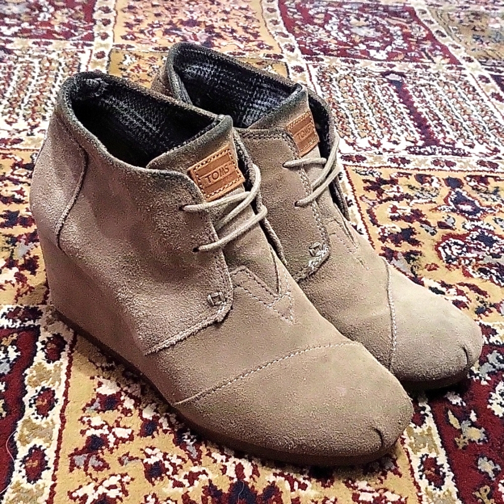 TOMS wedge ankle boot